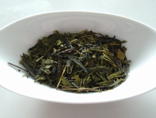 Dragon Well Longjing tea leaves