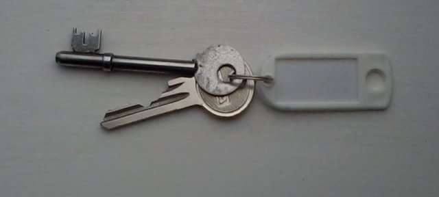 apartment keys