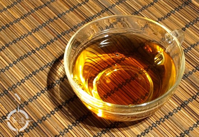 Yunnan Gold from the Western style teapot  