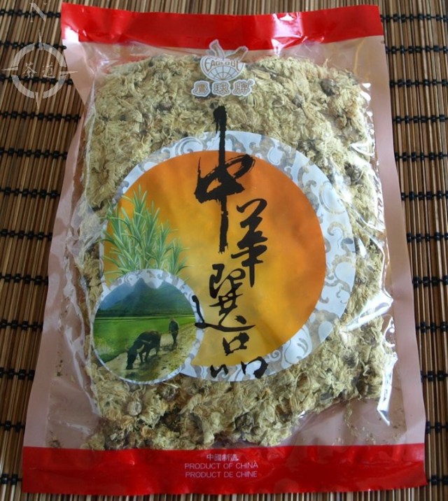 a packet of dried chrysanthemum flowers