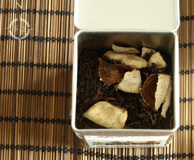 mandarin peel flavoured shou Pu-erh