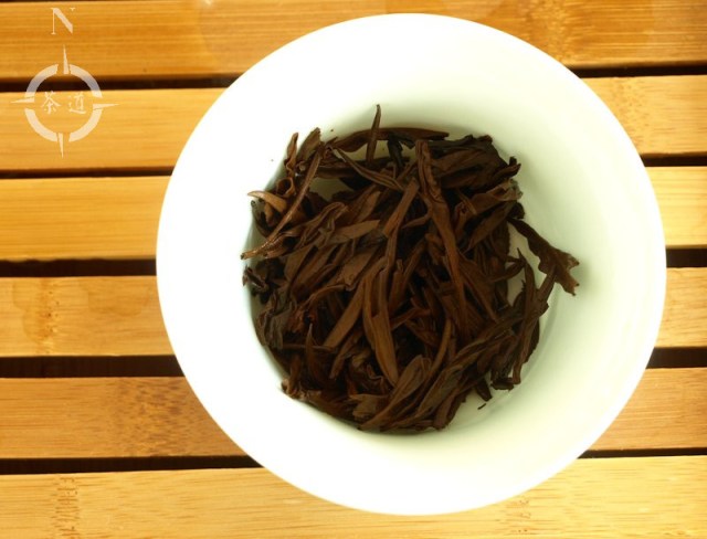 fujian tulou old tea - finished leaf