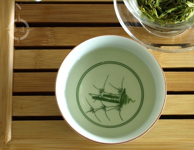 anji bai cha - in the cup