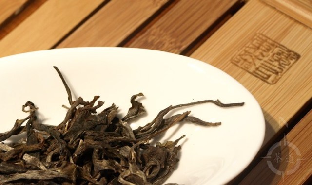bu-lang-pu-erh-leaves