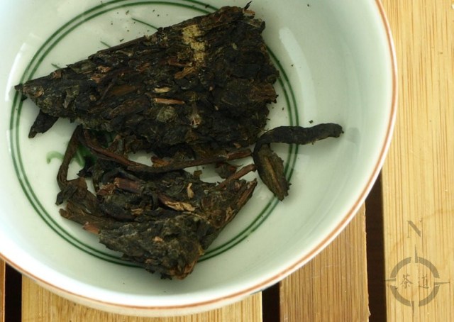 2010-autumn-nan-nuo-shan-dry-leaf