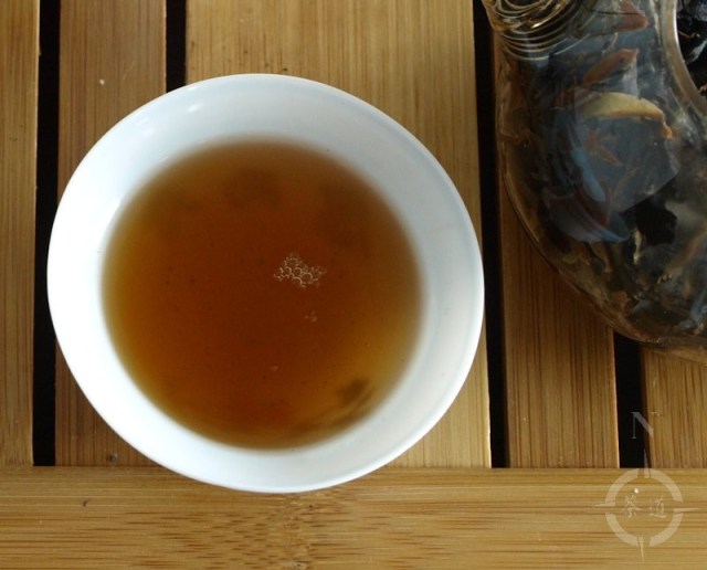 a-cup-of-2010-qian-ye-hao-moonlight-beauty-white