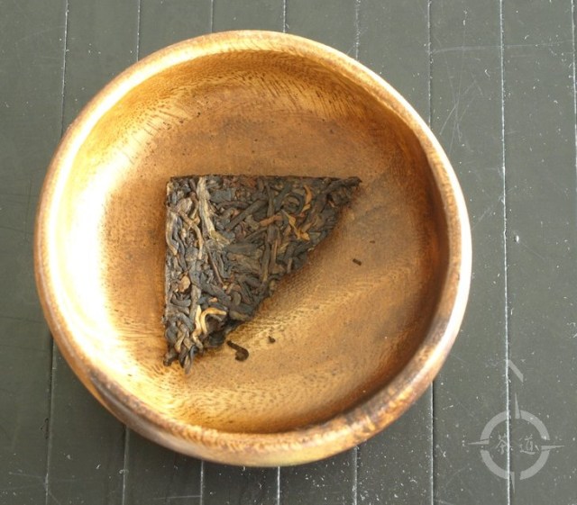 2013 Menghai 7562 - dry leaf
