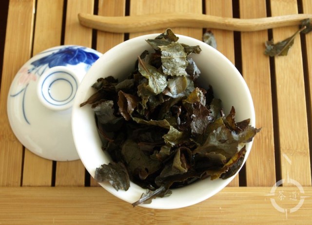 Whittard Mountain Pearls - used leaf