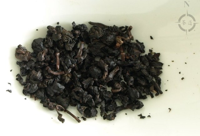 2005 aged Nantou Oolong - dry leaf