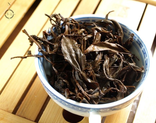 Gruzia Tjakvi - used leaves in cup