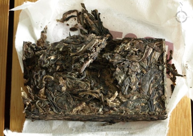 White2Tea 2016 Sister Brother - brother unwrapped