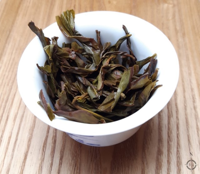 Feng Huang Ya Shi Dancong - used leaves in gaiwan